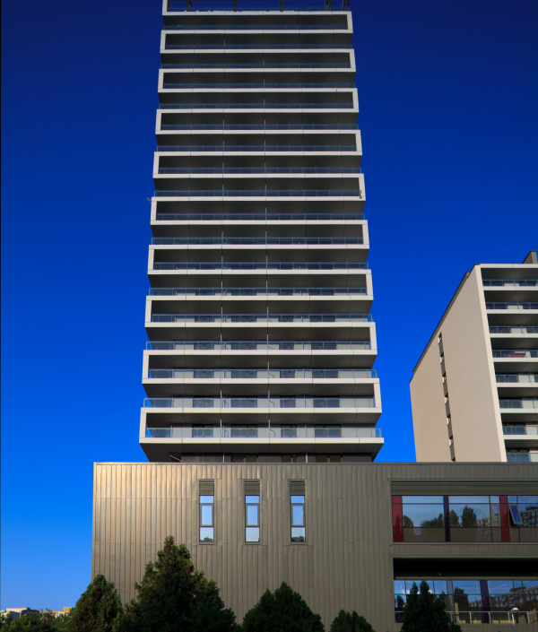 Projekty / OC Retro - video