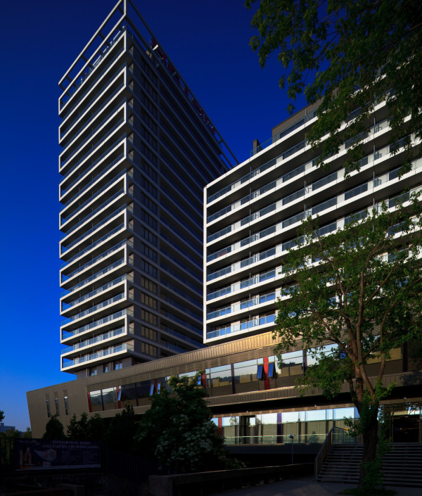 Projekty / OC Retro - video