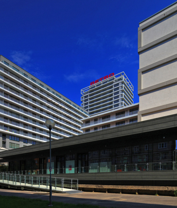 Projekty / OC Retro - video